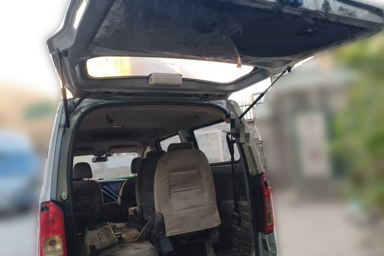 Used Wuling Rongguang V 2016 1.5L Standard Version Trunk