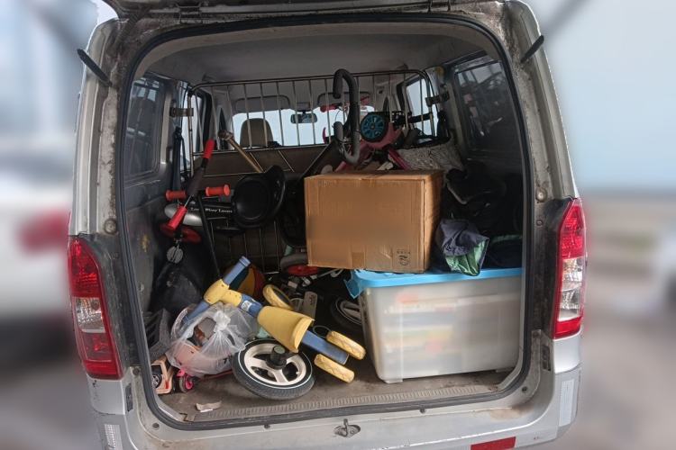 Used Wuling Rongguang V 2016 1.2L Practical Version Trunk