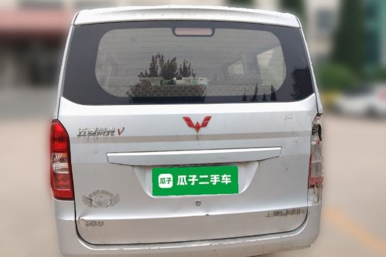 Used Wuling Rongguang V 2016 1.5L Practical Version Non-Power-Assisted Trunk