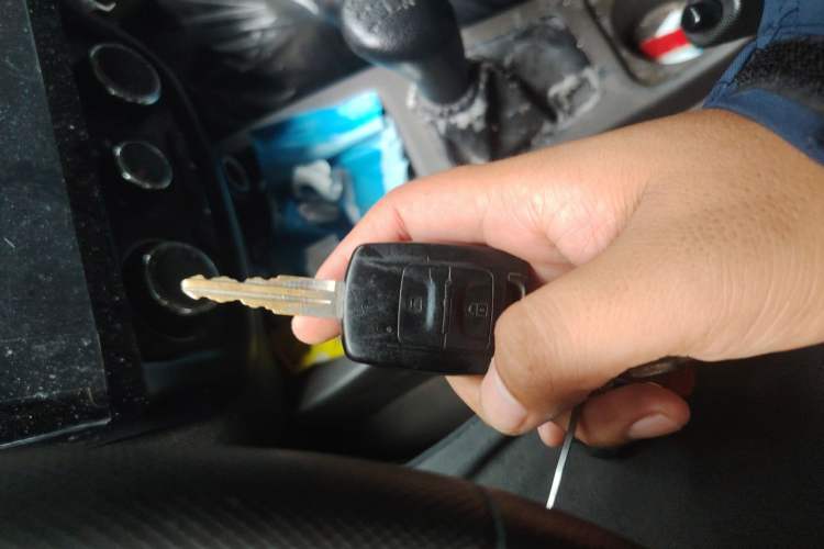 Used Wuling Rongguang V 2016 1.5L Standard Version Vehicle Key