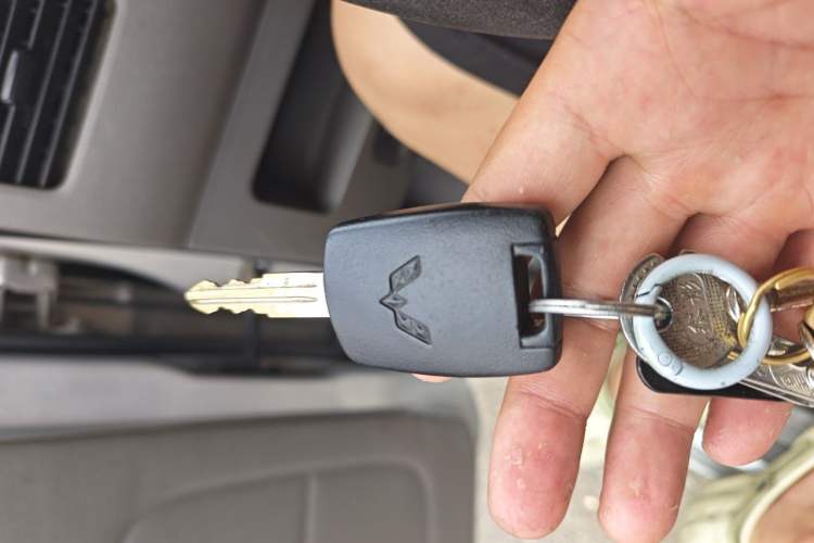 Used Wuling Rongguang V 2016 1.5L Practical Version Vehicle Key