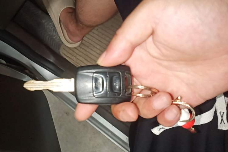 Used Wuling Rongguang V 2016 1.5L Standard Version Vehicle Key