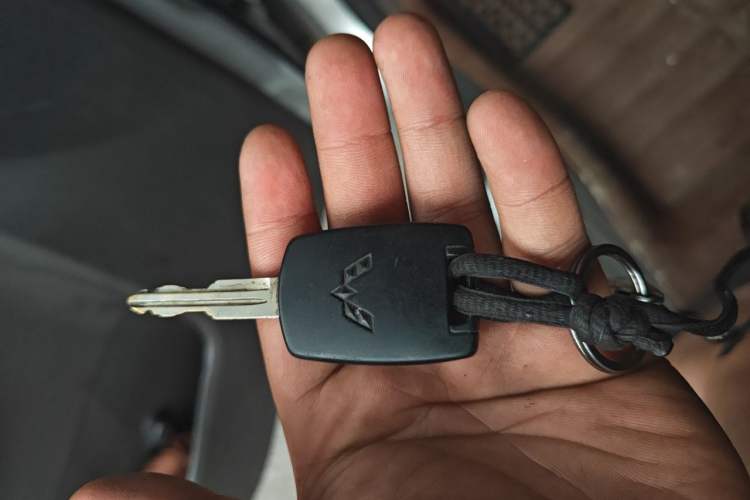Used Wuling Rongguang V 2016 1.5L Standard Version Vehicle Key