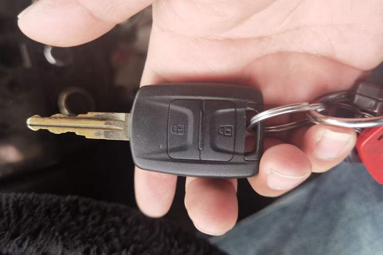 Used Wuling Rongguang V 2016 1.2L Standard Version Vehicle Key