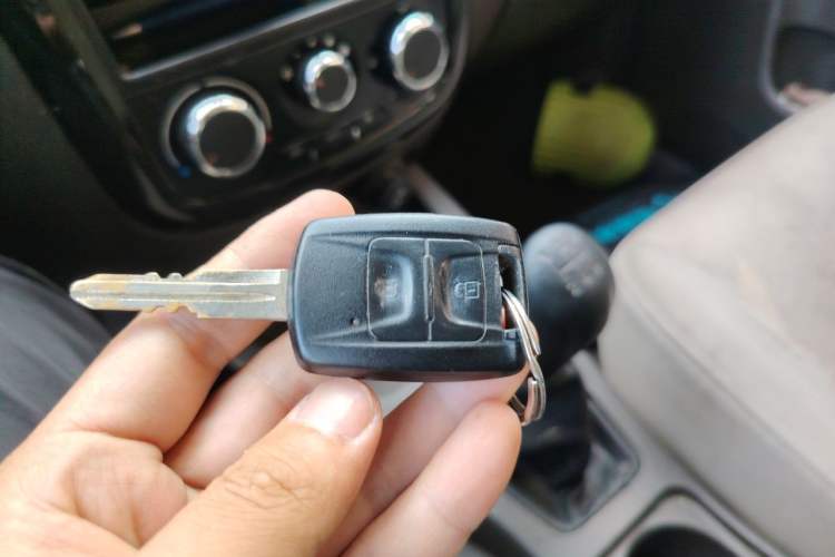 Used Wuling Rongguang V 2016 1.5L Standard Version Vehicle Key