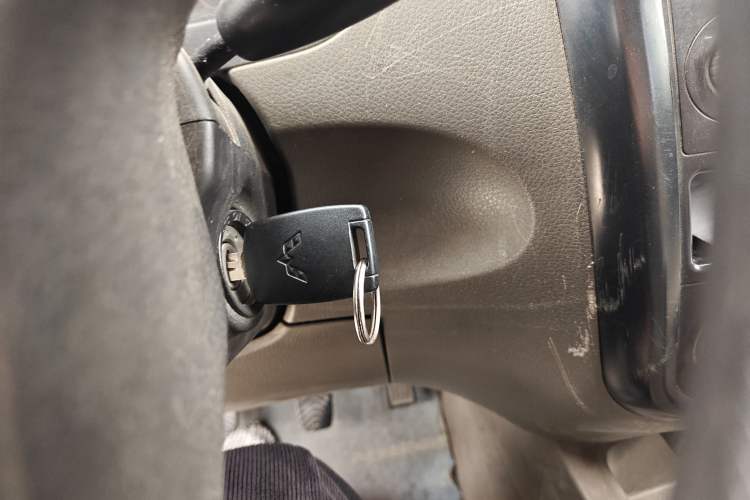 Used Wuling Rongguang V 2016 1.5L Practical Version Vehicle Key