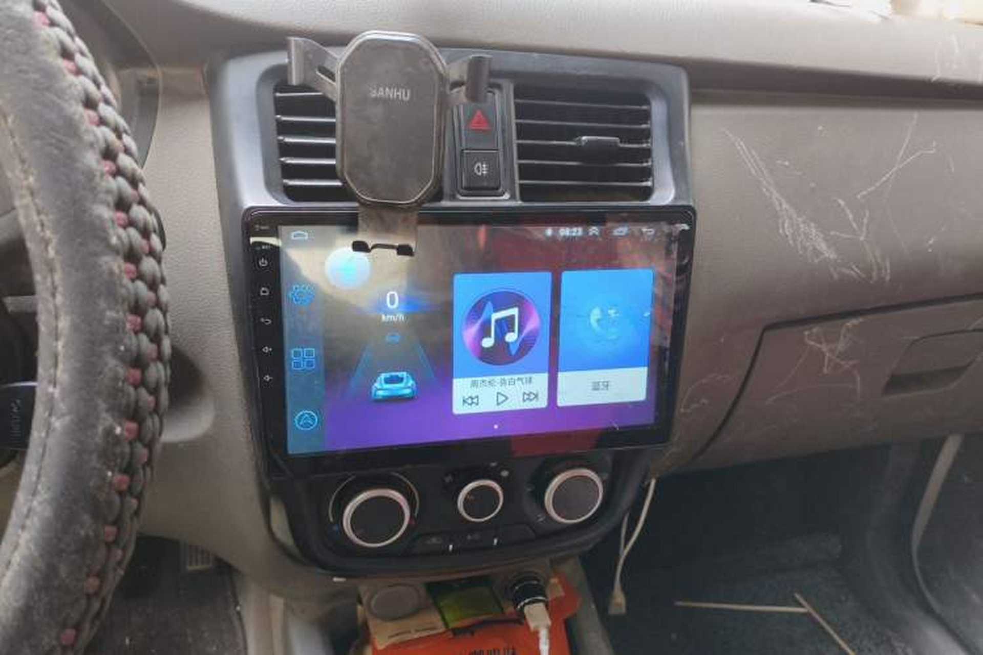 Used Wuling Rongguang V 2016 1.5L Practical Version Audio And AC Panel