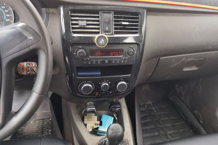 Used Wuling Rongguang V 2016 1.5L Standard Version Audio And AC Panel