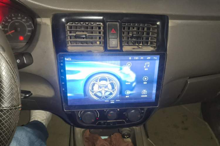 Used Wuling Rongguang V 2016 1.5L Practical Version Non-Power-Assisted Audio And AC Panel