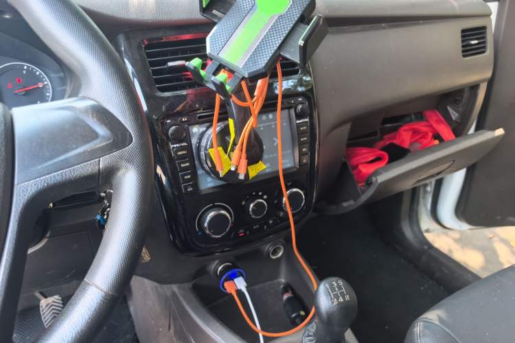 Used Wuling Rongguang V 2016 1.2L Standard Version Audio And AC Panel