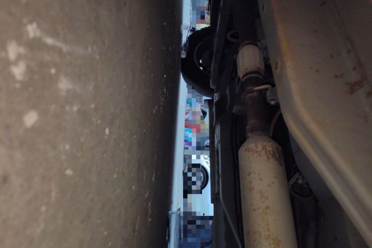 Used Wuling Rongguang V 2016 1.5L Practical Version Non-Power-Assisted Chassis Front Left