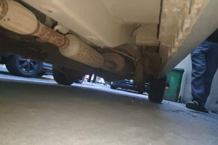Used Wuling Rongguang V 2016 1.5L Standard Version Chassis Front Left