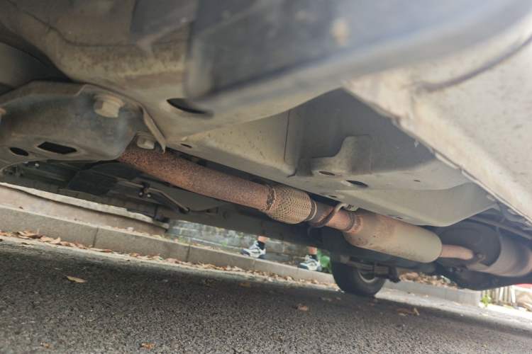 Used Wuling Rongguang V 2016 1.5L Standard Version Chassis Front Left
