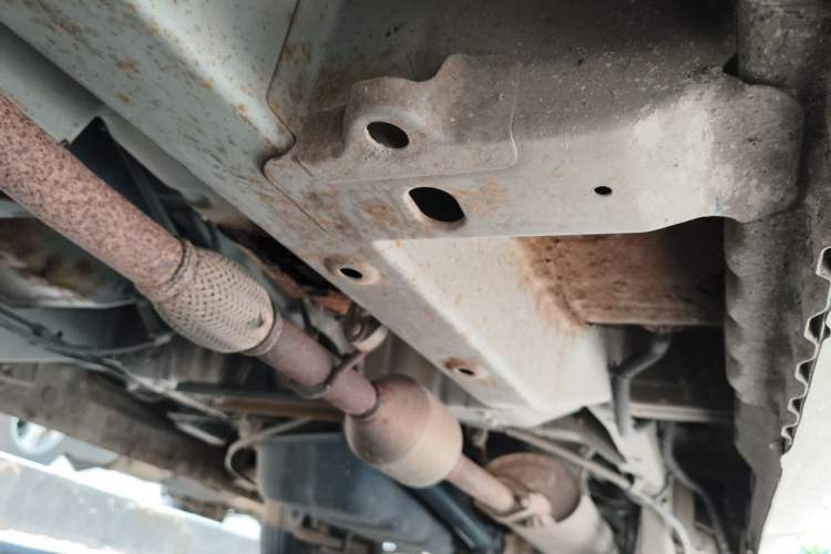 Used Wuling Rongguang V 2016 1.2L Standard Version Chassis Front Left