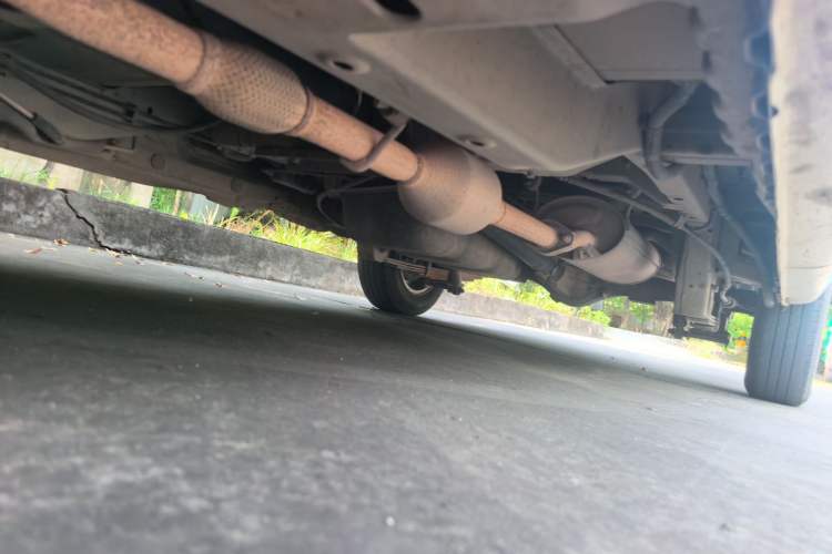 Used Wuling Rongguang V 2016 1.2L Standard Version Chassis Front Left