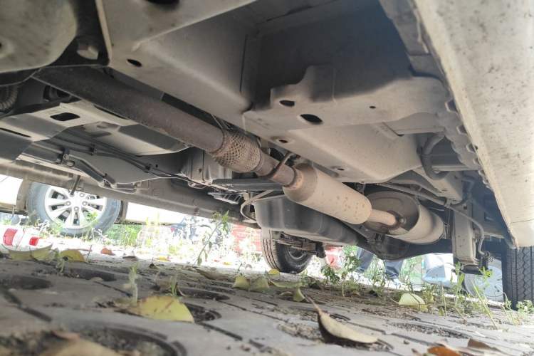 Used Wuling Rongguang V 2016 1.5L Standard Version Chassis Front Left