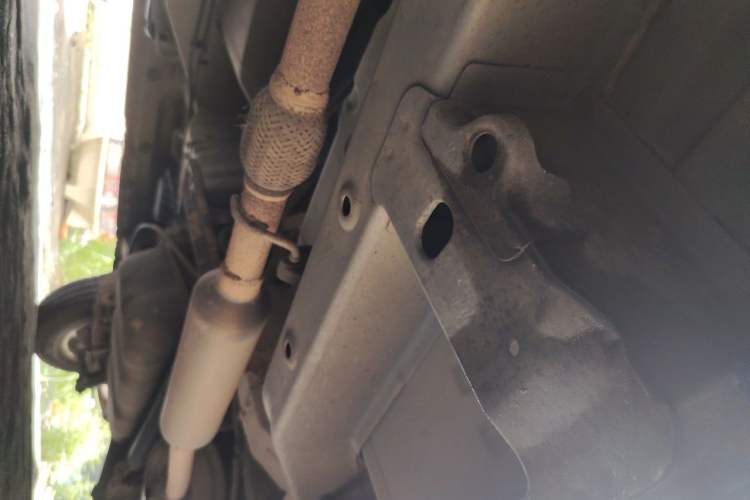 Used Wuling Rongguang V 2016 1.5L Standard Version Chassis Front Left