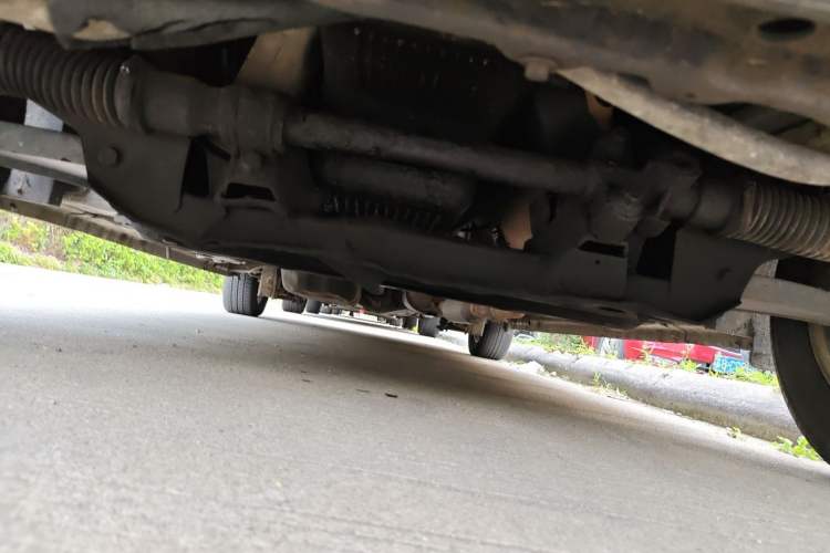 Used Wuling Rongguang V 2016 1.5L Standard Version Chassis Front