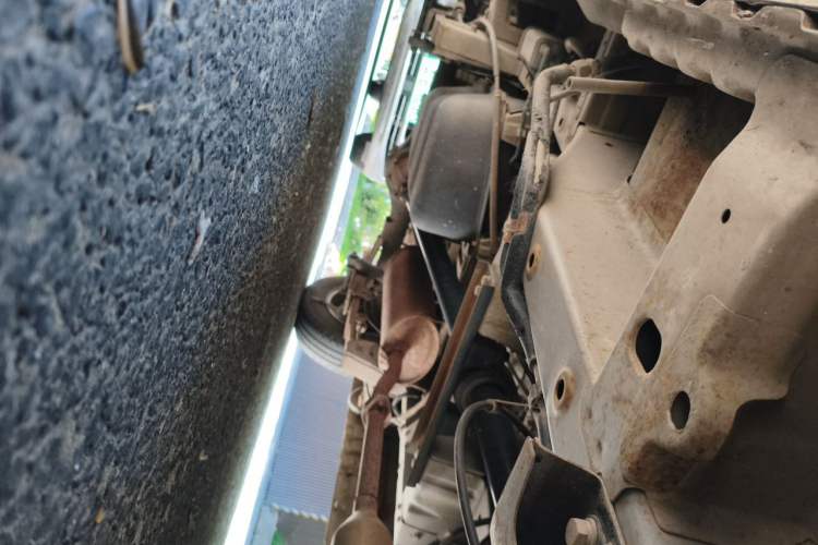 Used Wuling Rongguang V 2016 1.2L Standard Version Chassis Front Right
