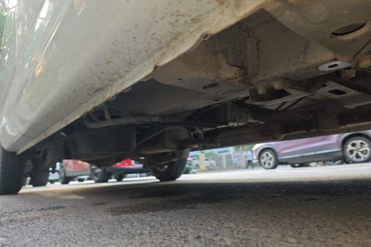 Used Wuling Rongguang V 2016 1.5L Standard Version Chassis Front Right