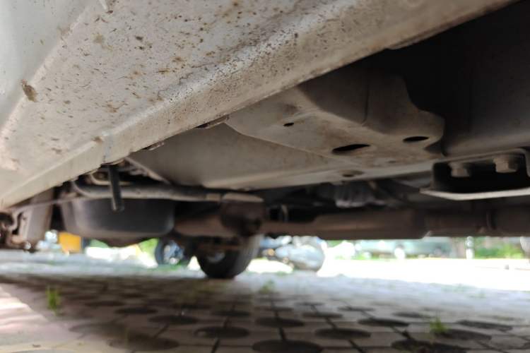 Used Wuling Rongguang V 2016 1.5L Standard Version Chassis Front Right