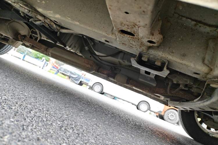 Used Wuling Rongguang V 2016 1.5L Standard Version Chassis Front Right