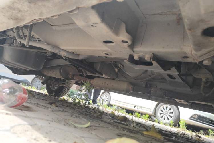 Used Wuling Rongguang V 2016 1.5L Standard Version Chassis Front Right