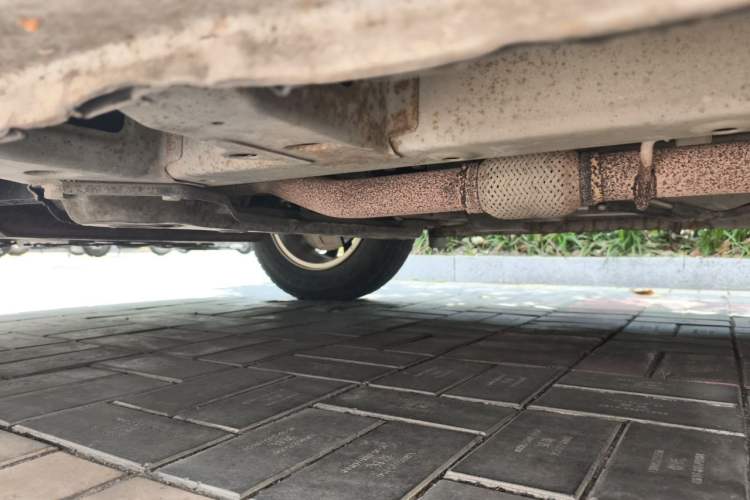 Used Wuling Rongguang V 2016 1.5L Standard Version Chassis Front Right