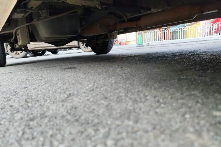 Used Wuling Rongguang V 2016 1.5L Practical Version Chassis Front Right