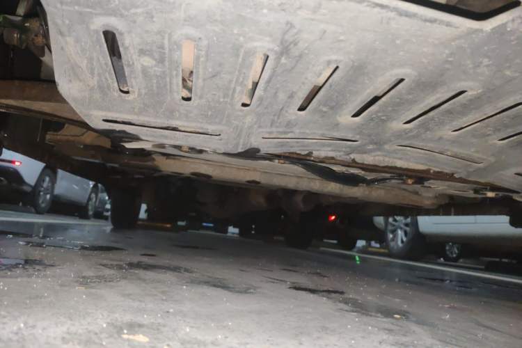 Used Wuling Rongguang V 2016 1.5L Standard Version Chassis Front