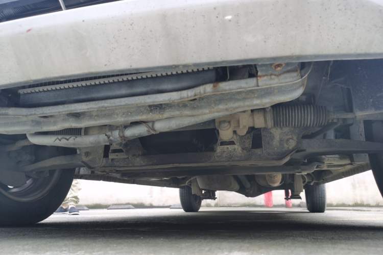 Used Wuling Rongguang V 2016 1.5L Standard Version Chassis Front
