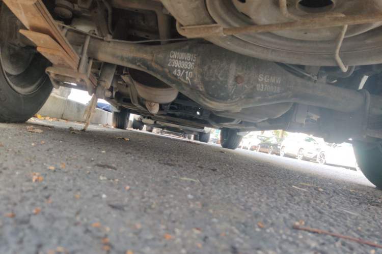 Used Wuling Rongguang V 2016 1.5L Practical Version Chassis Rear