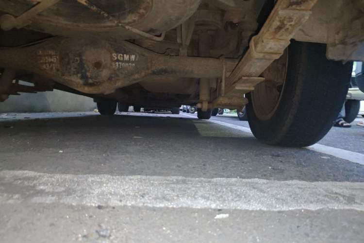 Used Wuling Rongguang V 2016 1.5L Standard Version Chassis Rear