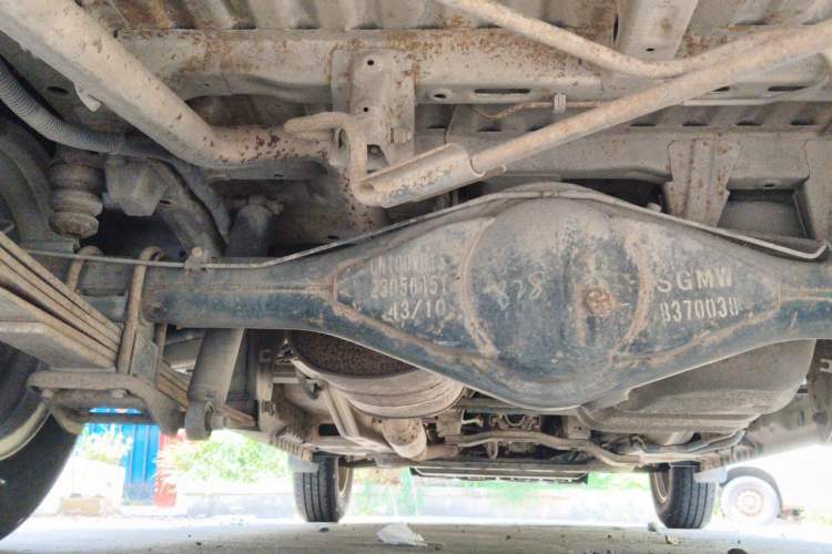 Used Wuling Rongguang V 2016 1.5L Standard Version Chassis Rear