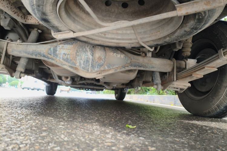 Used Wuling Rongguang V 2016 1.5L Practical Version Chassis Rear