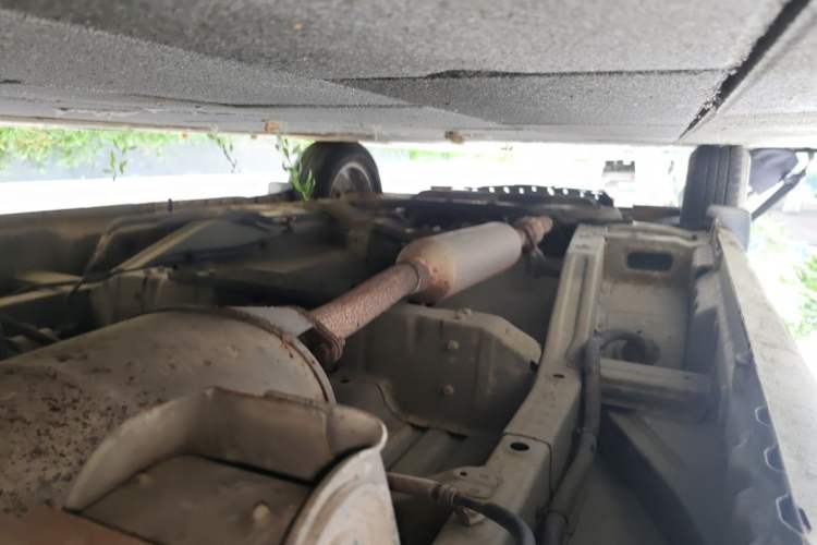 Used Wuling Rongguang V 2016 1.5L Standard Version Chassis Rear Left