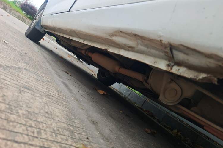 Used Wuling Rongguang V 2016 1.5L Standard Version Chassis Rear Left
