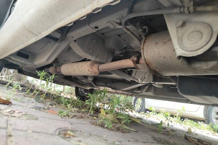 Used Wuling Rongguang V 2016 1.5L Standard Version Chassis Rear Left