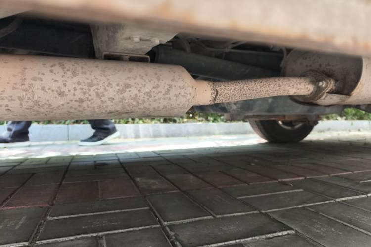 Used Wuling Rongguang V 2016 1.5L Standard Version Chassis Rear Left