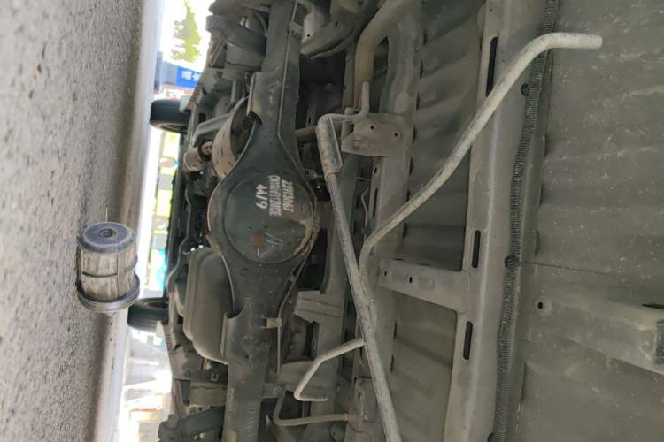 Used Wuling Rongguang V 2016 1.2L Practical Version Chassis Rear