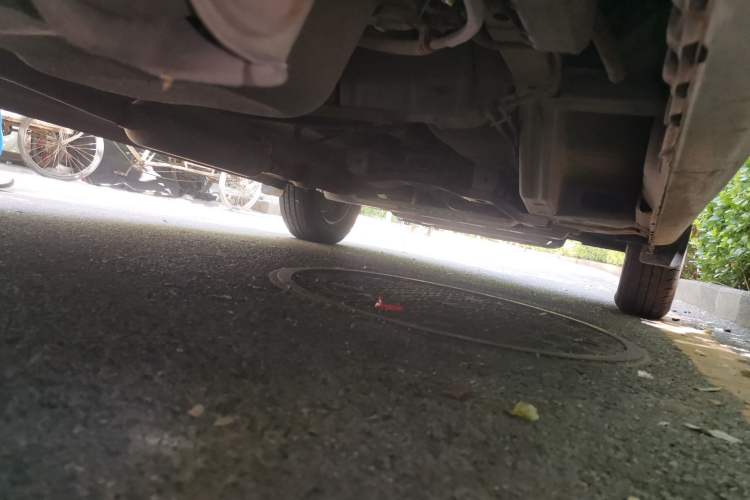 Used Wuling Rongguang V  Chassis Rear Right