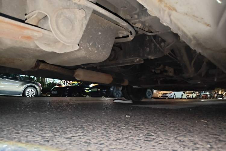 Used Wuling Rongguang V 2016 1.5L Standard Version Chassis Rear Right