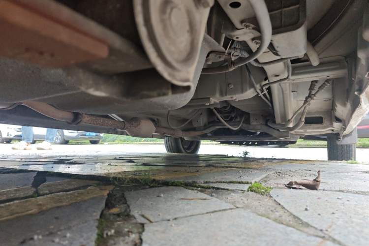Used Wuling Rongguang V 2016 1.2L Practical Version Chassis Rear Right