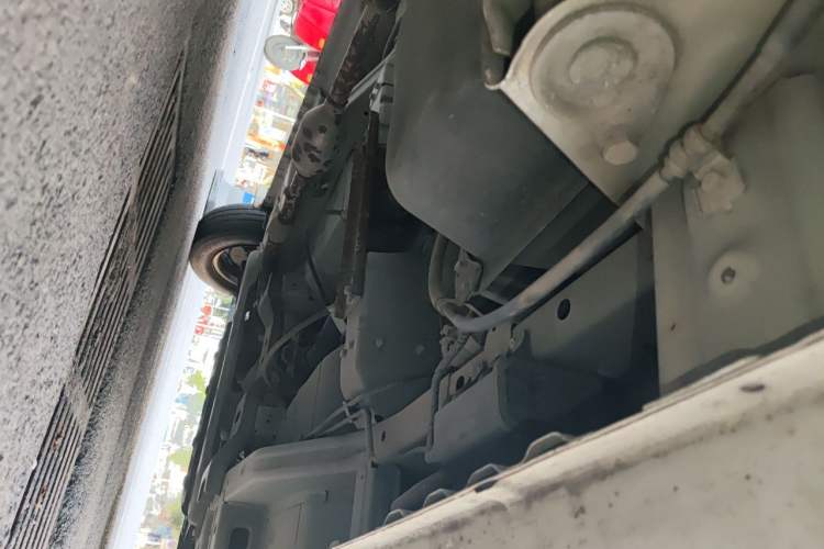 Used Wuling Rongguang V 2016 1.2L Practical Version Chassis Rear Right