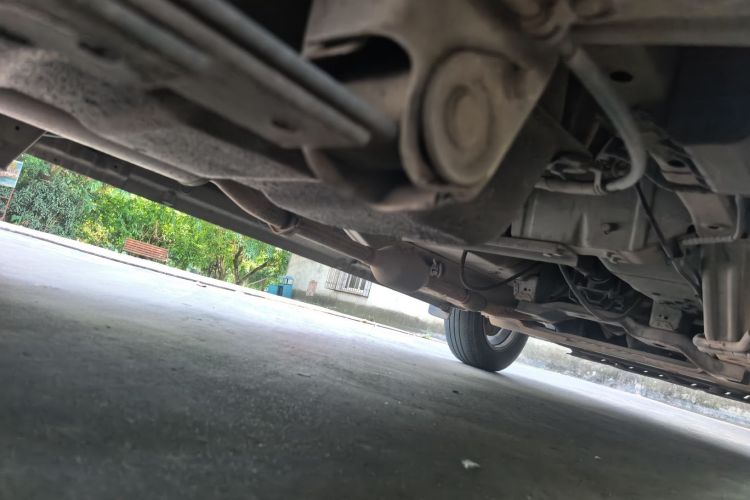 Used Wuling Rongguang V 2016 1.2L Standard Version Chassis Rear Right