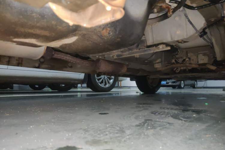 Used Wuling Rongguang V 2016 1.5L Standard Version Chassis Rear Right