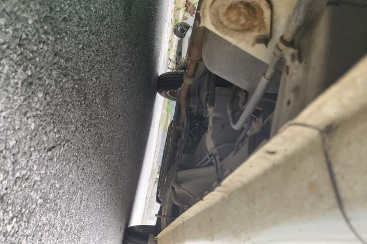 Used Wuling Rongguang V 2016 1.5L Standard Version Chassis Rear Right