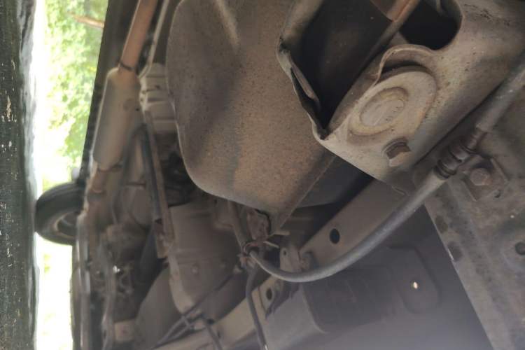 Used Wuling Rongguang V 2016 1.5L Standard Version Chassis Rear Right
