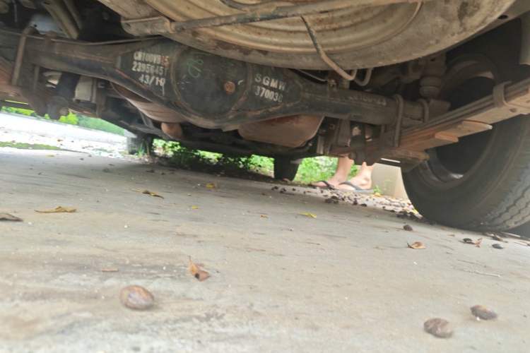 Used Wuling Rongguang V 2016 1.5L Standard Version Chassis Rear