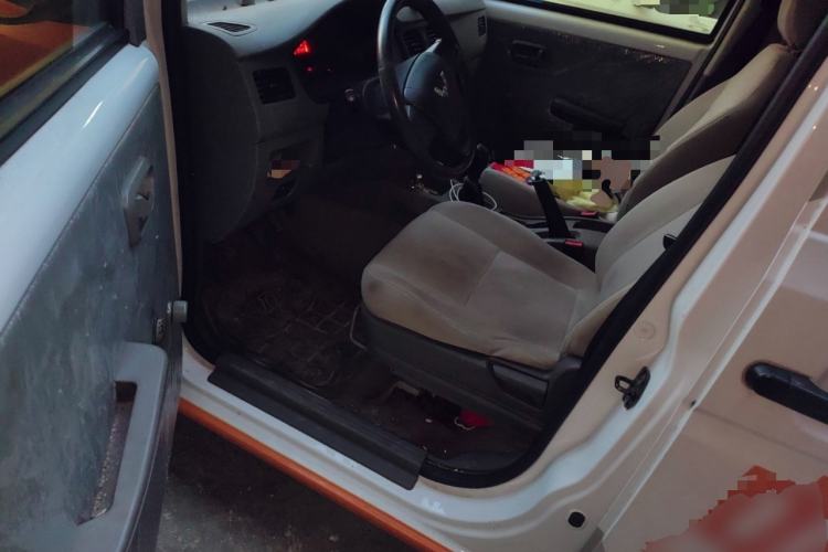 Used Wuling Rongguang V 2016 1.5L Practical Version Non-Power-Assisted Driver Seat
